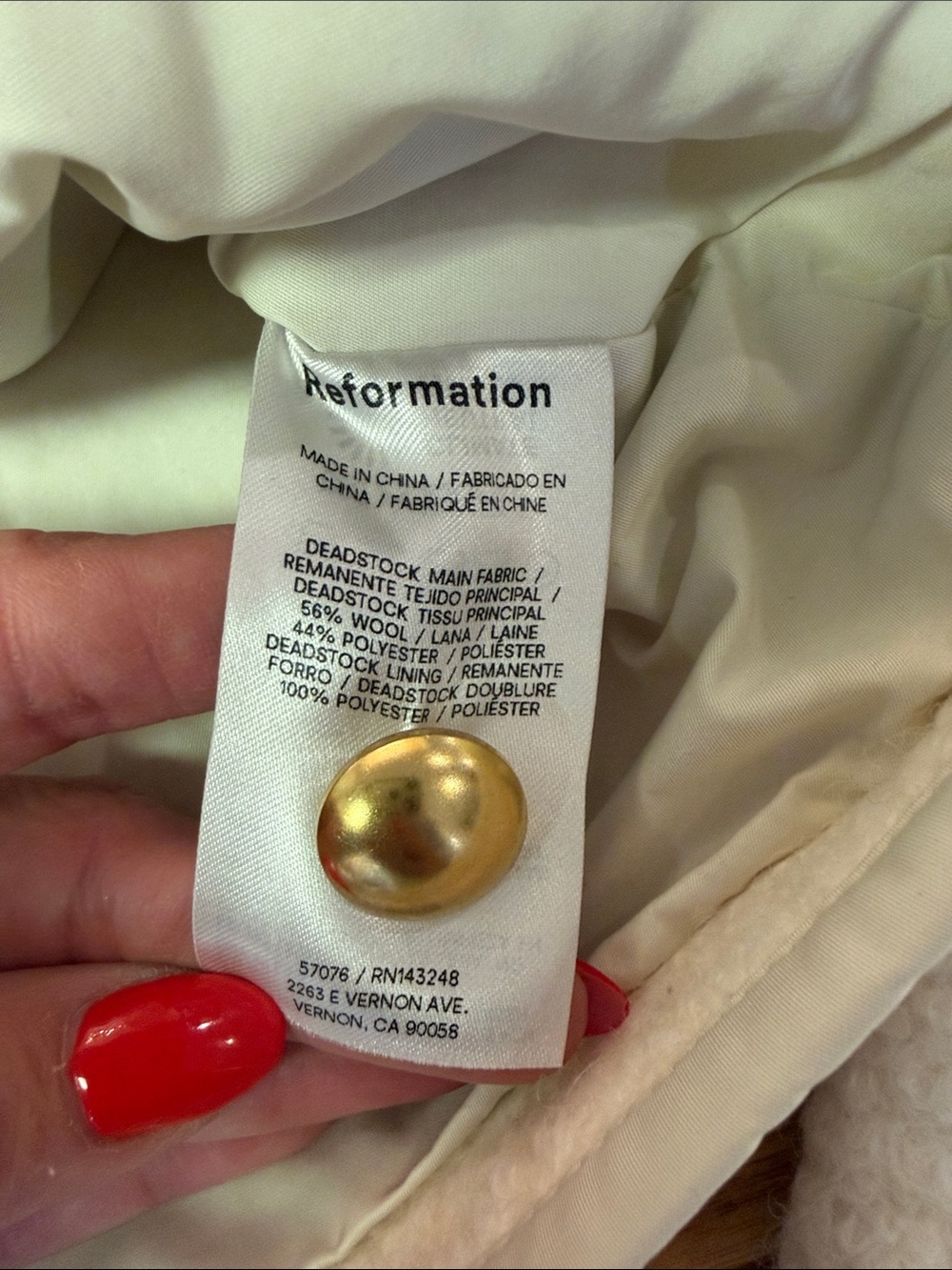 Reformation Dale Wool Cropped Women's Cream Bouclé gold Button-Front Jacket XS - Picture 6 of 7